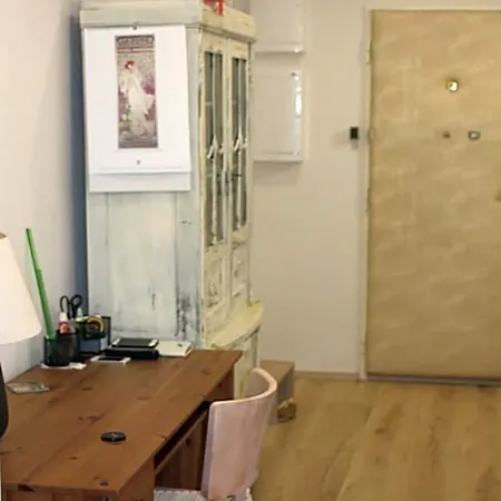 Lovely And Freshly Renovated In 10 Ξενοδοχείο 3*